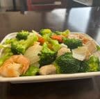 Best Shrimp, Scallop & Chicken with Mixed Vegetable in Mohegan Lake, NY